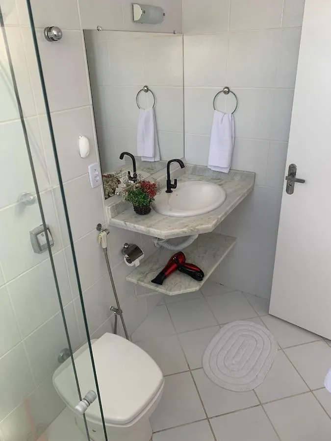 Apartamento Cabo Frio - Conforto Pra 8 Ps, Praia E Natureza A Sua Porta, Com Wifi E Garagem!